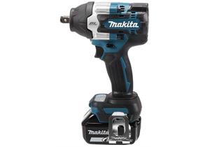 MAKITA Akku Schlagschrauber DTW700RT 18V 700NM - Set inkl. 2x 5.0Ah Akku + Schnelladegerät - MAK